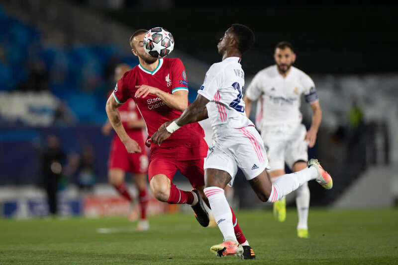 在现代足球 在现代足球